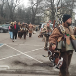 Първи ден на фестивалните дефилета в Перник