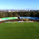 Слагат последните кабели по осветлението на стадион „Дружба“ (ВИДЕО)