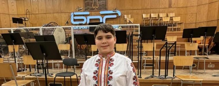 13-годишният акордеонист от Добрич Тодор Тодоров с участие в концерт на БНР (СНИМКИ)