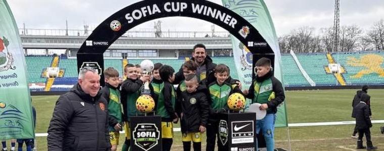 ФУТБОЛ: Децата на Добруджа, родени 2016 г., спечелиха престижния турнир „Купа София“