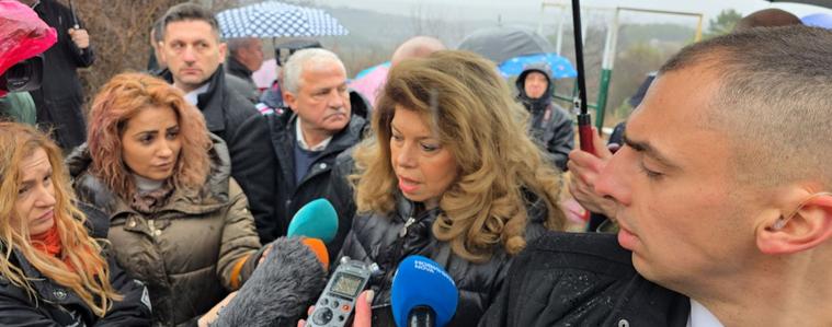 На 3 февруари Илияна Йотова започва консултации с партиите за служебен кабинет