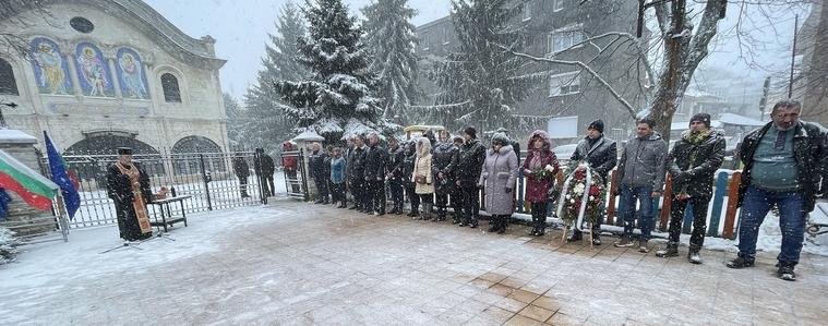 Общоградско поклонение в Добрич по повод 153 години от гибелта на Васил Левски  (ВИДЕО)