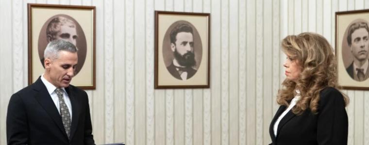 Официално: Йотова назначи служебния кабинет "Гюров"