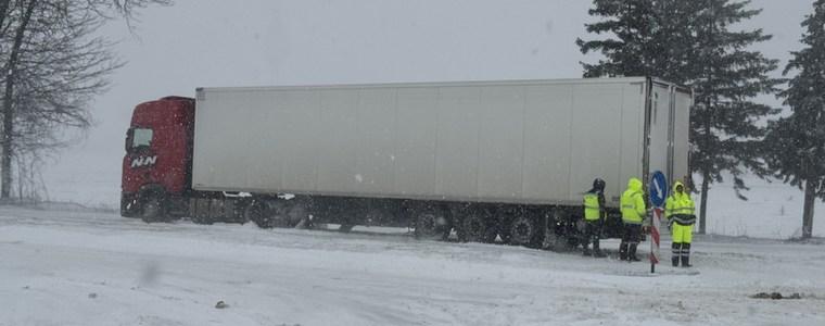 ОПУ: Отворен е пътят Добрич – Варна, ограничението е само за МПС над 12 тона