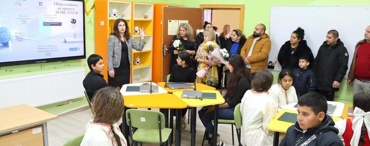 ОУ „Васил Левски“ в Преселенци откри STEAM кабинет в деня на патронния си празник (СНИМКИ)