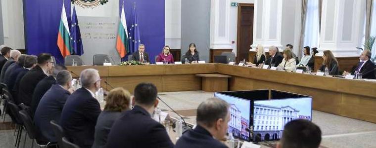 Премиерът към областните управители: Очаквам от Вас безпристрастност 