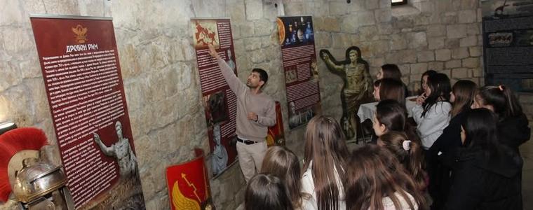  Пътуващата изложба „От Египет до… Скандинавия“ ще гостува в ЕГ „Гео Милев“ (АУДИО)