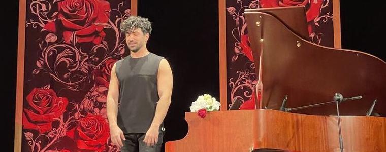 „Валсът на розите“ с Евгени Генчев ще гостува в Добрич на 5 март 