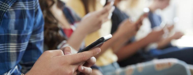 Все повече държави ограничават достъпа на деца до социалните мрежи