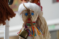 Майсторът-занаятчия Теодора Митева за магията на ръчно направените мартеници (ВИДЕО)