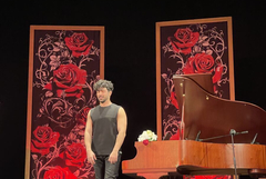 „Валсът на розите“ с Евгени Генчев ще гостува в Добрич на 5 март 