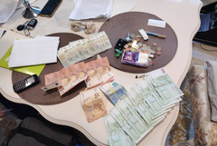 Задържани са четирима извършители на телефонни измами (ВИДЕО)