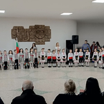 Деца от ДГ №8 „Бодра смяна“ с музикално-поетичен рецитал в Младежки център - Добрич