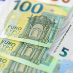 Еврото вече е единствената официална валута