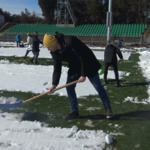 Фенове на Добруджа се обединиха и разчистиха терена на стадион "Дружба" (ВИДЕО)