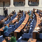 Окончателно: НС ограничи секциите за гласуване зад граница
