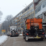 Седем машини обработват улиците на Добрич