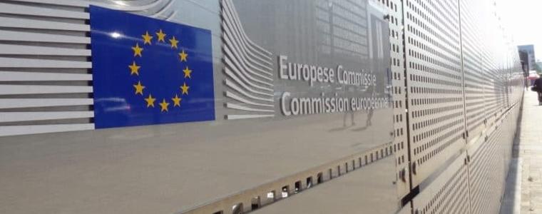 "Политико": ЕК обмисля таван на цените на газа