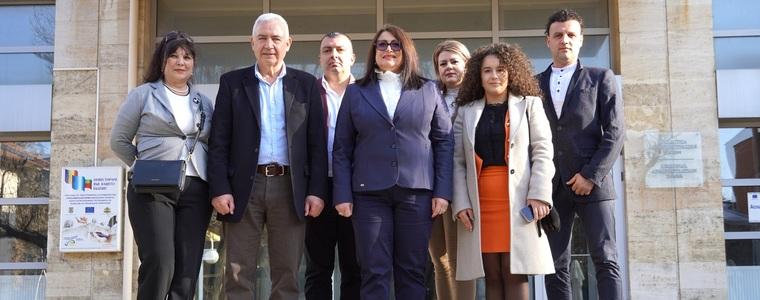 БСП-Обединена левица регистрира листата си за участие в парламентарните избори (ВИДЕО)