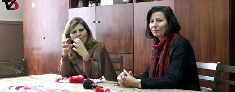 Двуметрова мартеница украси фасадата на читалището в с.Свобода за Баба Марта