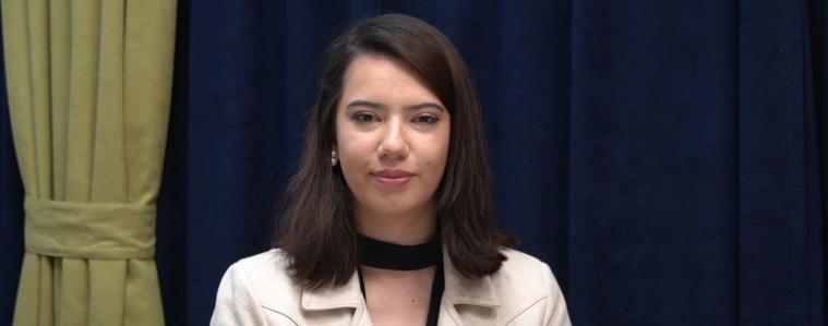 Елисия Дженкинс – млада актриса от Добрич с много таланти и вкоренена любов към фолклора (ВИДЕО)