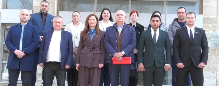 Ертен Анисова отново повежда листата на ДПС за 8-ми МИР-Добрич (ВИДЕО)