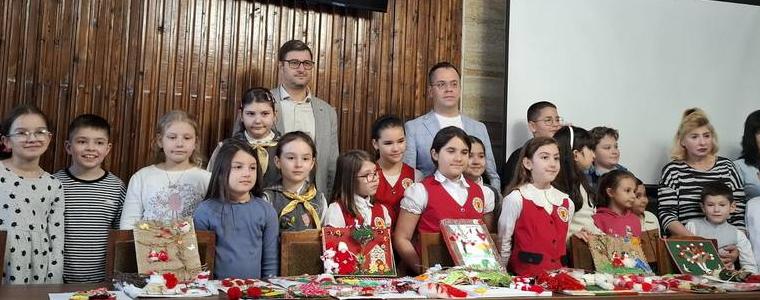 Наградиха победителите в конкурса „Мартеница ти дарявам“