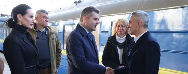 Премиерът Андрей Гюров и министри от служебния кабинет са на посещение в  Украйна