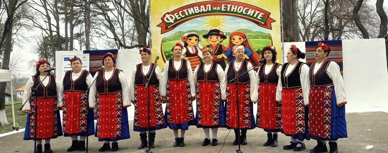 Състави от област Добрич участваха във Фестивала на етносите в Средище