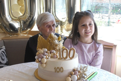 100 години празнува днес Вела Коева от кв. Пастир (ВИДЕО)