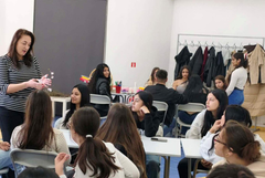 Пролетна работилница събра ученици в Младежкия център в Добрич