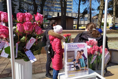 Ротаракт - Добрич отново се включва в кампанията „С цвете в ръка срещу репродуктивните проблеми”