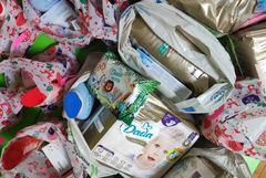 Семейство от Каварна дари детски хигиенни продукти на ЦОП към БЧК – Добрич