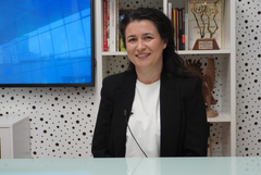 Тя... жената! Нели Денева - гл. худ. ръководител на ансамбъл „Калинка Вълчева” (ВИДЕО)