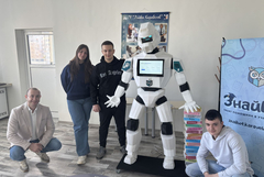 Училище „Любен Каравелов” представя Знайбот - роботизиран училищен асистент с изкуствен интелект