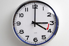 В неделя минаваме към лятното часово време