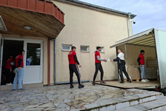 Започна предоставянето на хранителни пакети за уязвими групи в община Крушари