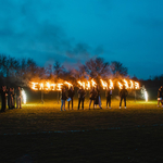 12 “г“ на Езикова гимназия с „огнена и гореща“ покана към класната си за бала (СНИМКИ) 