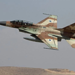 Израелски изтребител е бил атакуван с ракета 