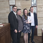 Виктория Иванова от Младежко студио – Добрич наградена на X юбилеен областен конкурс-рецитал „За да я има България“