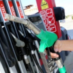 Заради скока в цените на горивата: Правителството обмисля директни помощи за гражданите