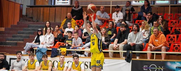 БАСКЕТБОЛ: Ънстопабъл ще играе за третото място в зона „Изток“ на ББЛ