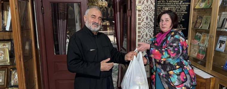 Благотворителна инициатива в „Стария Добрич“ осигури великденски пакети за хора в нужда