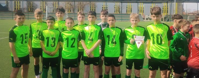 ФУТБОЛ: Отборът на СУ „Св. Св. Кирил и Методий“ е зонален шампион за 5-7 клас