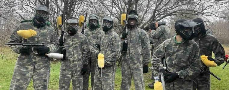 ФУТБОЛ: С пейнтбол Добруджа вдигна настроението преди мача с Левски