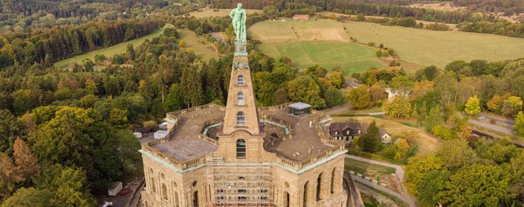 ЖИВОТЪТ Е ПЪТУВАНЕ: Касел – приказка сред паркове и замъци в Германия (ВИДЕО)