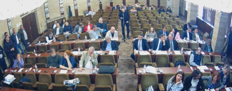 На заседанието на ОбС-Добрич живеещи в района на „Пинета“ настояха за срокове за уличните ремонти 