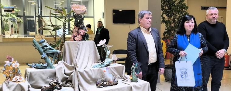 Над 90 творби оживяха в изложба „Пролетно пробуждане“ на ОДК в Община Каварна