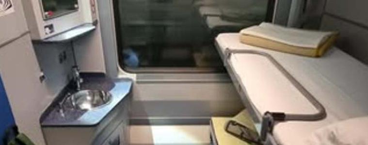  От днес БДЖ пуска допълнителен нощен влак от София за Варна и Добрич, през Карлово