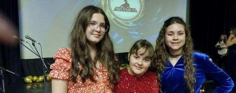 Отличия за Вокално студио „Палитра“ от международния конкурс „Abanico“ в София